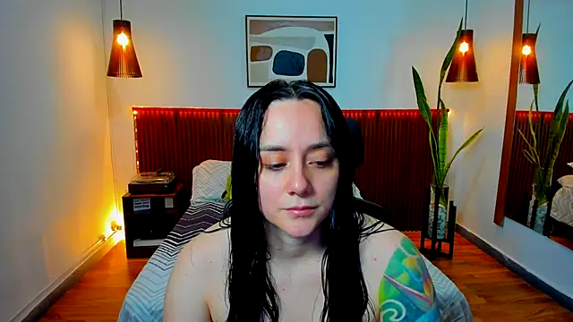 KatherineBond online show from 19, 11, 2025