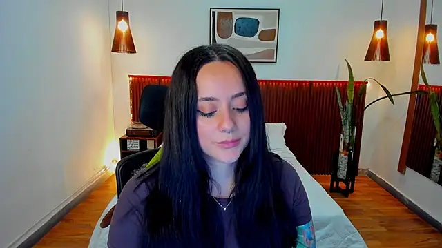 Snapshot of KatherineBond chatting on 19, 2, 2026 KatherineBond online show from 19, 2, 2026