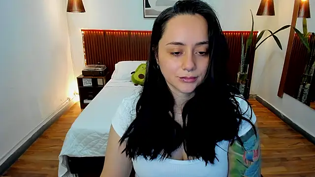 Snapshot of KatherineBond chatting on 11, 2, 2026 KatherineBond online show from 11, 2, 2026