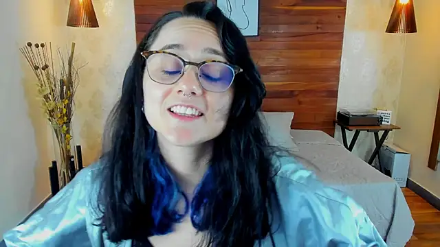 KatherineBond online show from 11, 3, 2025