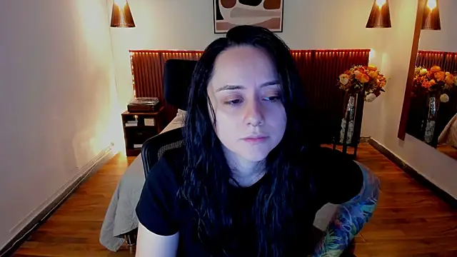 KatherineBond online show from 31, 7, 2026