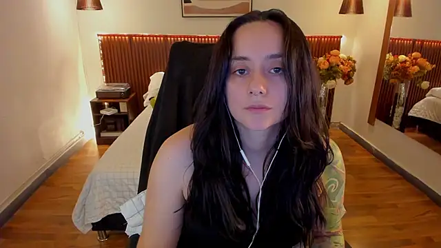 KatherineBond online show from 4, 6, 2026