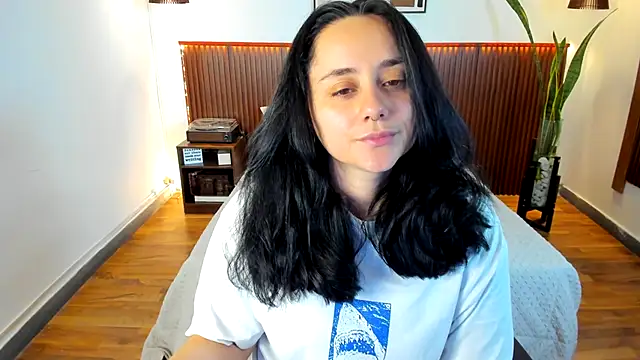 KatherineBond online show from 4, 10, 2025