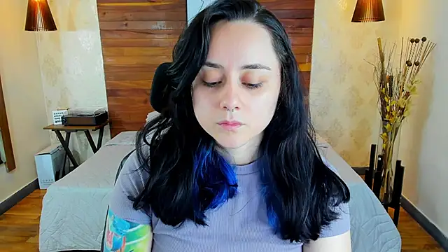 KatherineBond online show from 18, 3, 2025