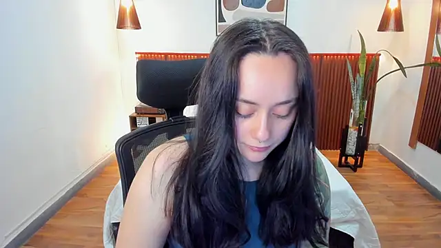 Snapshot of KatherineBond chatting on 20, 2, 2026 KatherineBond online show from 20, 2, 2026