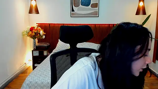 KatherineBond online show from 10, 3, 2026