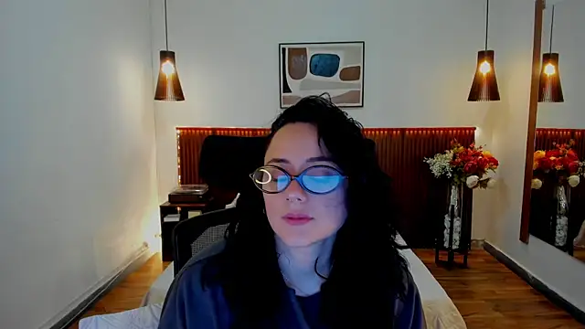 KatherineBond online show from 5, 8, 2026