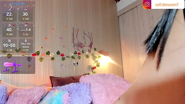 Snapshot of Sofi_Blossom chatting on 17, 6, 2026 Sofi Blossom online show from 17, 6, 2026