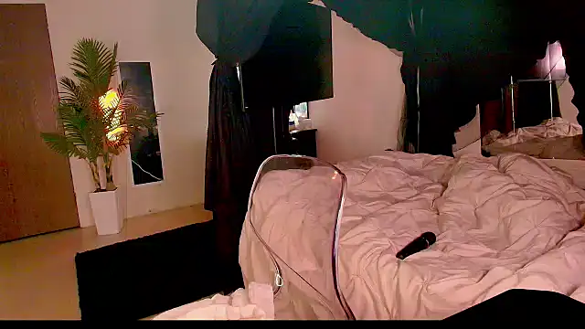 Aubreyessex online show from 9, 11, 2025