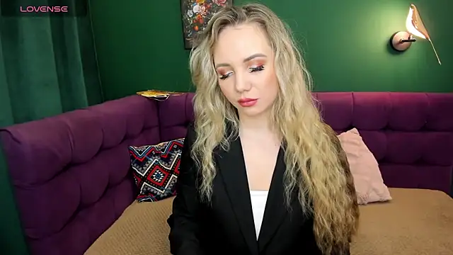 EvaMoran online show from 22, 9, 2025