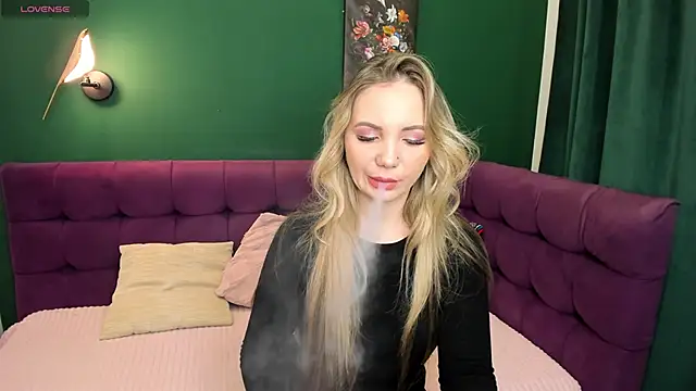 EvaMoran online show from 7, 11, 2025