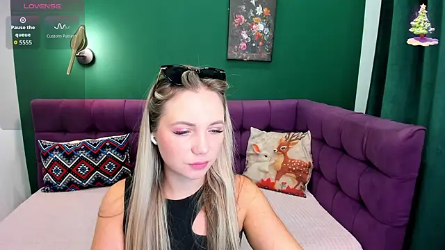 Snapshot of EvaMoran chatting on 12, 7, 2026 EvaMoran online show from 12, 7, 2026