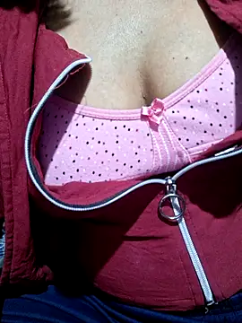 Priya Bong online show from 18, 10, 2025