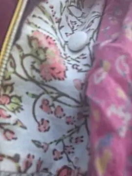 Priya Bong online show from 4, 2, 2026