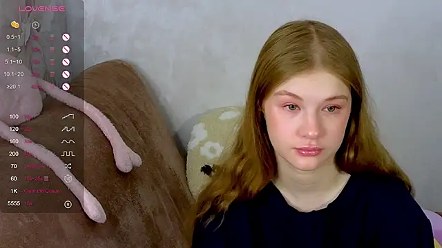 Snapshot of TrissMerigold9 chatting on 11, 10, 2025 TrissMerigold9 online show from 11, 10, 2025