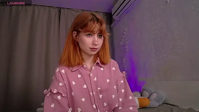 Evaa Moonn  online show from 25, 11, 2025