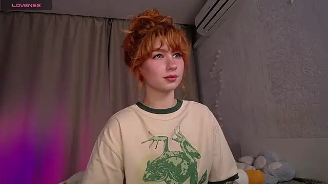 Evaa Moonn  online show from 19, 11, 2025