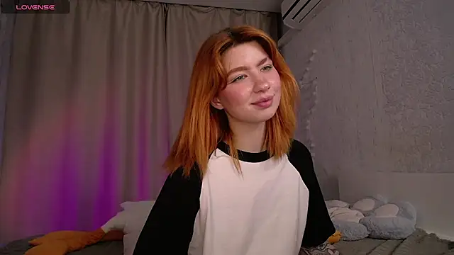 Evaa Moonn  online show from 14, 9, 2025