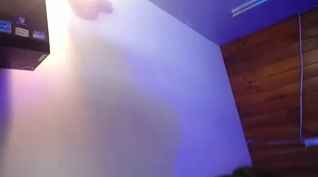 AnnaliOlsenX online show from 10, 2, 2025