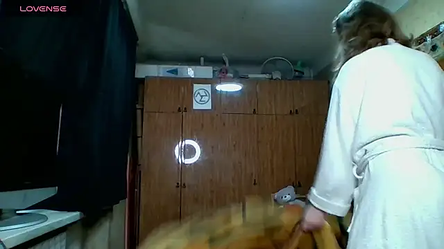 AnnaXLovers online show from 10, 2, 2025