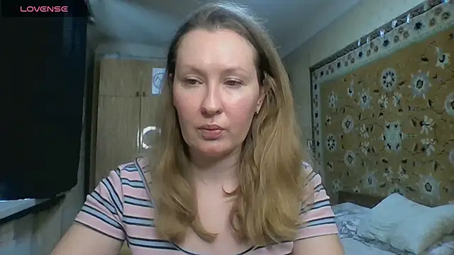 AnnaXLovers online show from 15, 4, 2026