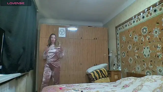 AnnaXLovers online show from 12, 10, 2025