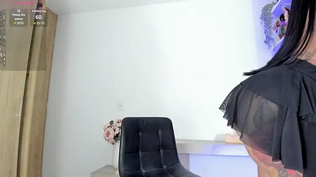 khloelatin online show from 4, 10, 2025