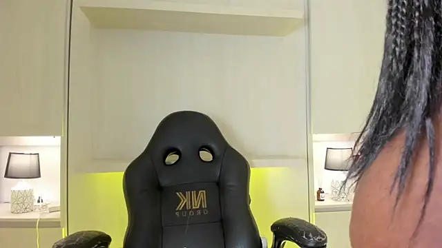 tamaraa smiith online show from 7, 1, 2026