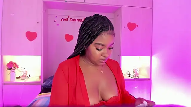 Snapshot of tamaraa_smiith chatting on 5, 3, 2025 tamaraa smiith online show from 5, 3, 2025