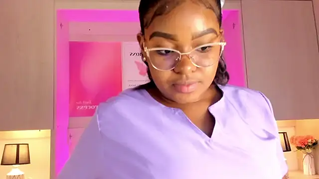 tamaraa smiith online show from 5, 12, 2025