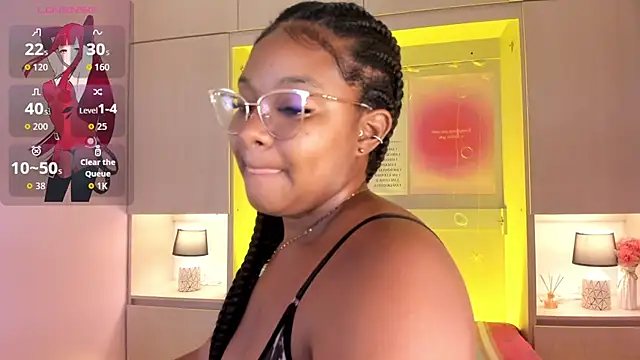 Snapshot of tamaraa_smiith chatting on 27, 10, 2025 tamaraa smiith online show from 27, 10, 2025