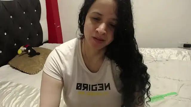 Katty Bones online show from 30, 10, 2025