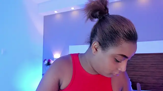 Adelehottman online show from 14, 4, 2026