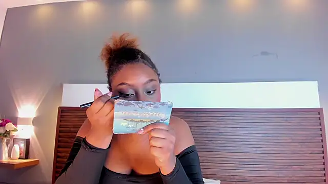 Adelehottman online show from 1, 11, 2025