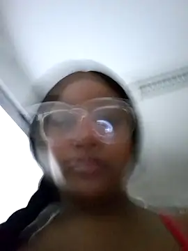 Adelehottman online show from 6, 10, 2025