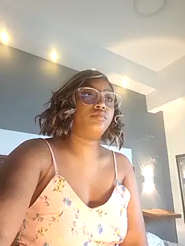 Adelehottman online show from 8, 11, 2025