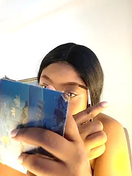 Adelehottman online show from 9, 10, 2025