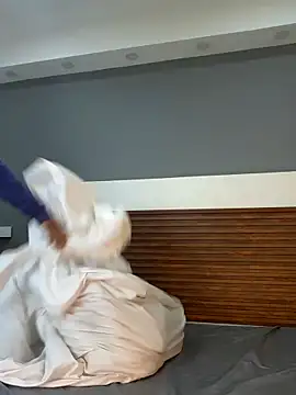 Adelehottman online show from 1, 10, 2025