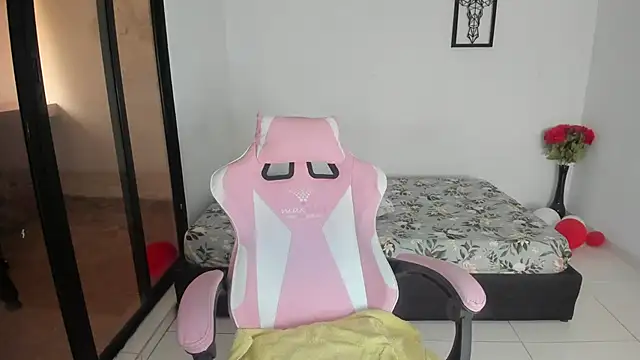 julinee smithh online show from 29, 10, 2025