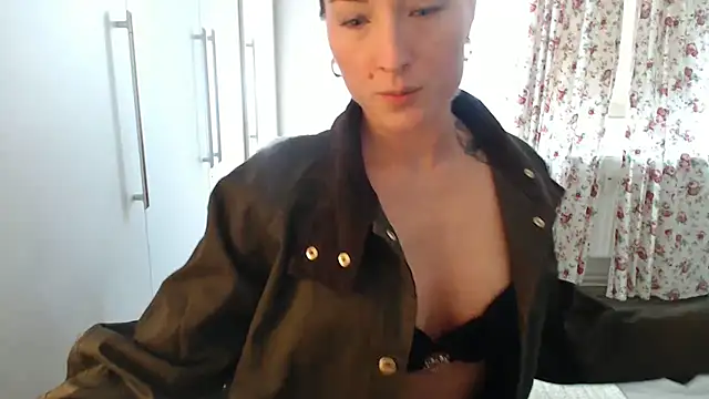 Davinja online show from 3, 3, 2026