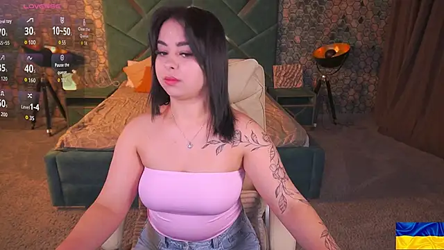 SusieWood online show from 12, 3, 2026