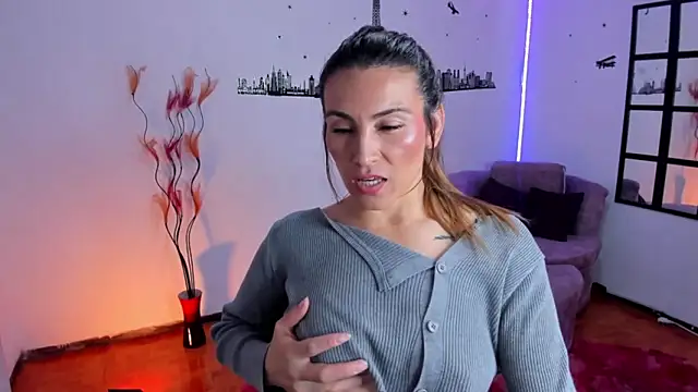 Elizabeth taylor b online show from 12, 2, 2026