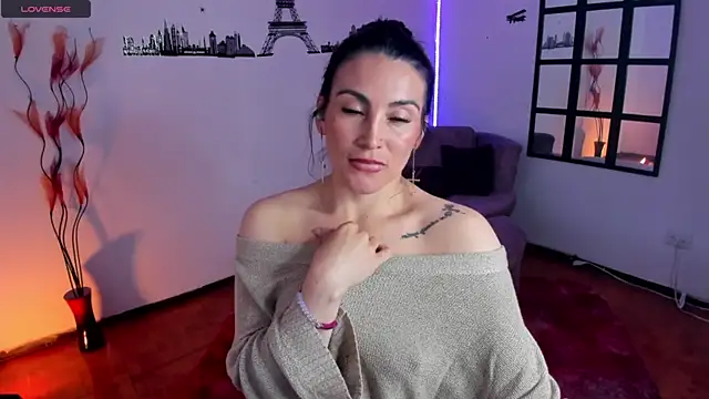 Elizabeth taylor b online show from 18, 3, 2025