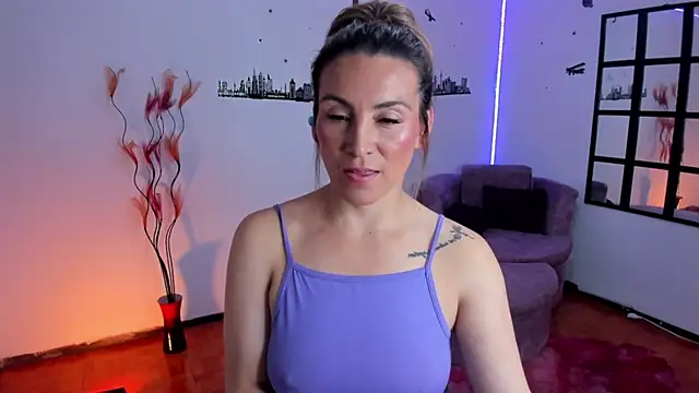 Elizabeth taylor b online show from 2, 2, 2026