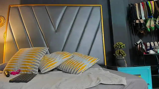 BrendaAdams  online show from 3, 2, 2026