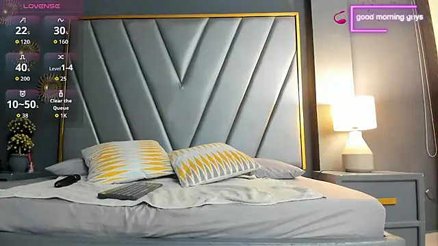 BrendaAdams  online show from 5, 11, 2025