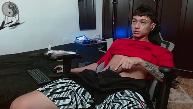 aaron blug online show from 19, 10, 2025