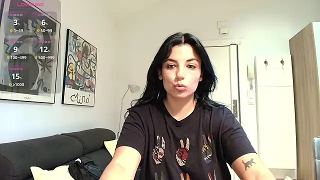 Arya 33 online show from 19, 9, 2025