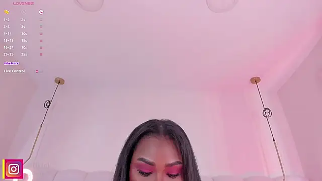  huge boobs ebony online show from 21, 10, 2025