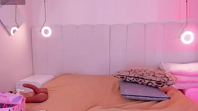  huge boobs ebony online show from 9, 2, 2026